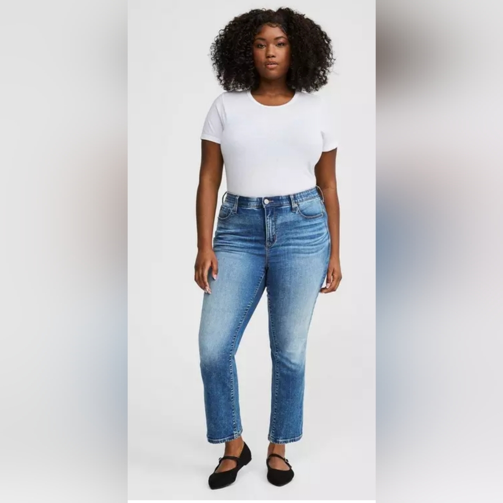 Torrid NWOT Sky High Kick Boot High-Rise Jean 20 regular